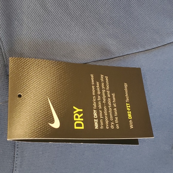 NIKE WOMEN'S DRI-FIT FLEECE CROPPED TRAINING TOP Size XS - Picture 5 of 9